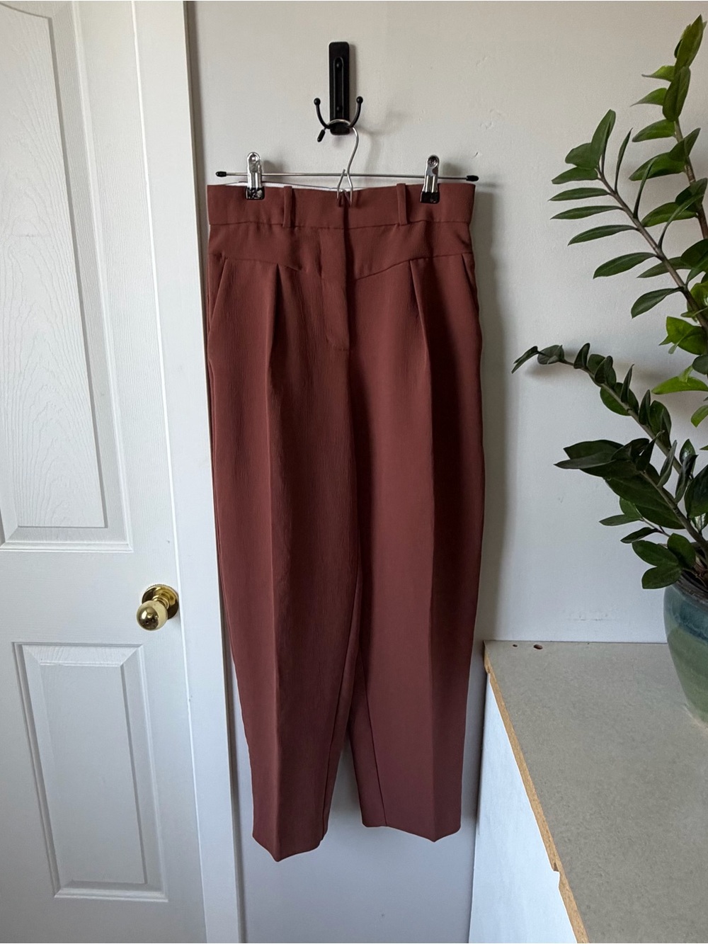Wilfred Sz 4 Wide Leg Tapered Pants in Rust Brown